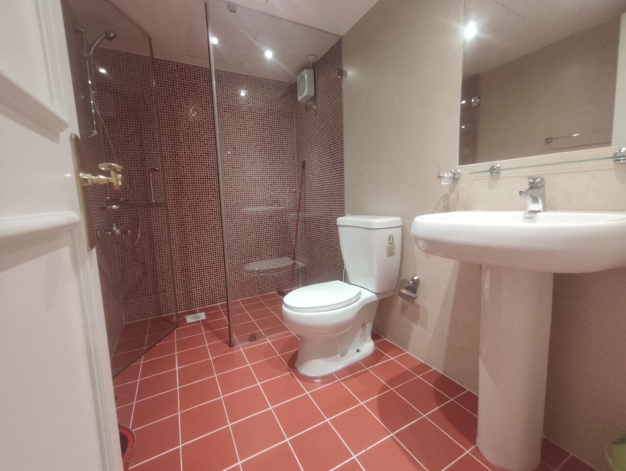 Juffair, Apartments, Flats, Houses & Villas, BHD 300/year,  1 BR,  Amazing Offer 1 Bhk At Juffair Just Update 300