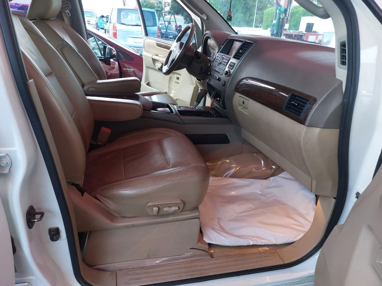 Al Aziziyah, Vehicles, Cars & Trucks , SAR 22000,  Nissan Armada 2011 LE Full Options,  2011,  Automatic,  149000 KM,