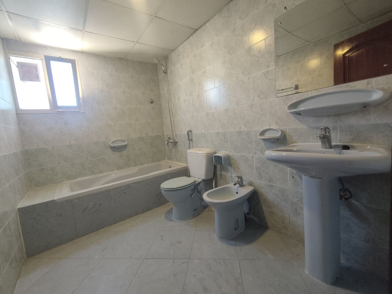 Juffair, Apartments, Flats, Houses & Villas, BHD 400/year,  3 BR,  Amazing Offer 3 Bhk At Juffair Just Update 400