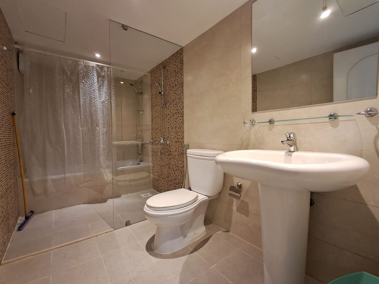 Juffair, Apartments, Flats, Houses & Villas, BHD 400/year,  2 BR,  Amazing Offer 2 Bhk At Juffair Just Update 400