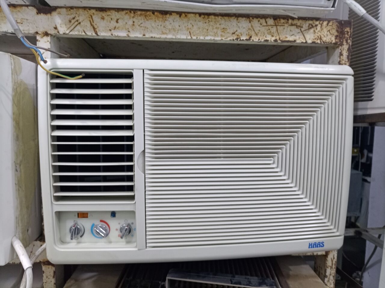 Jeddah, Air Conditioners, For Sale, Used, Clean, Almost New Window Air Conditioners, With Warranty, With Delivery An