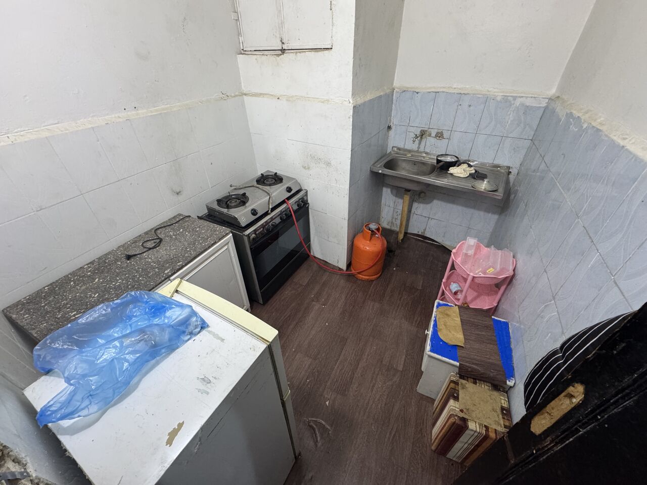 Manfouha, Rooms for Rent, SAR 850/month,  Furnished,  Furnished Room Available For Bachelor, Front Of Manfouha Metro Station (Blue Line).
