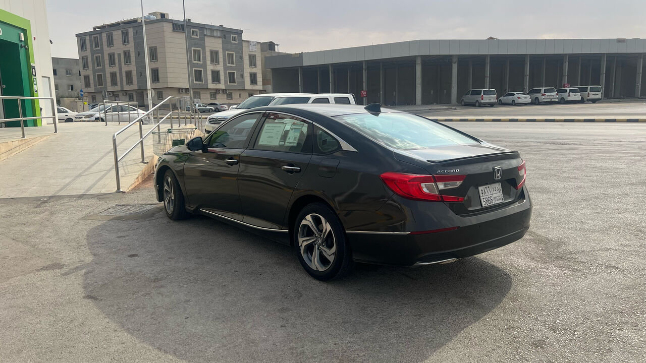 Riyadh, Vehicles, Cars & Trucks , SAR 64000,  Honda Accord,  2019,  Automatic,  140000 KM,