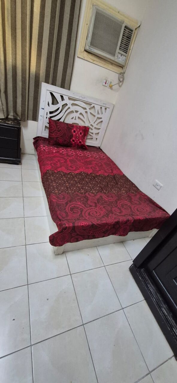 Jubail, Furniture, SAR 100,  Wooden Single Bed White Color 100sr