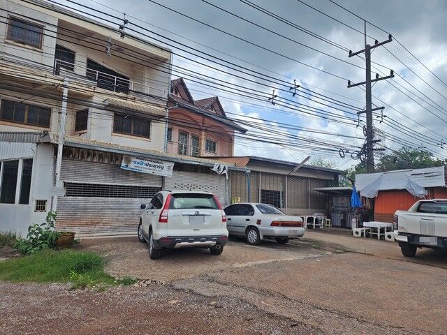 Bangkok, Real Estate For Sale, THB 7900000,  6 BR,  48 Sq. Feet,  3-storey Commercial Building For Sale, 2 Units, Mueang Udon Thani, Nittayo Road.