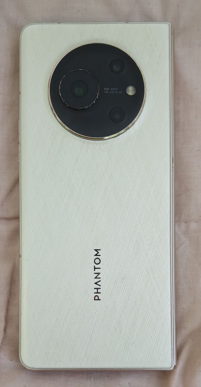 Riyadh, Mobile Phones, SAR 1250,  Tecno Phantom V Fold 12 GB &ndash; 256 GB Inner Display Not Working - Only Mobile