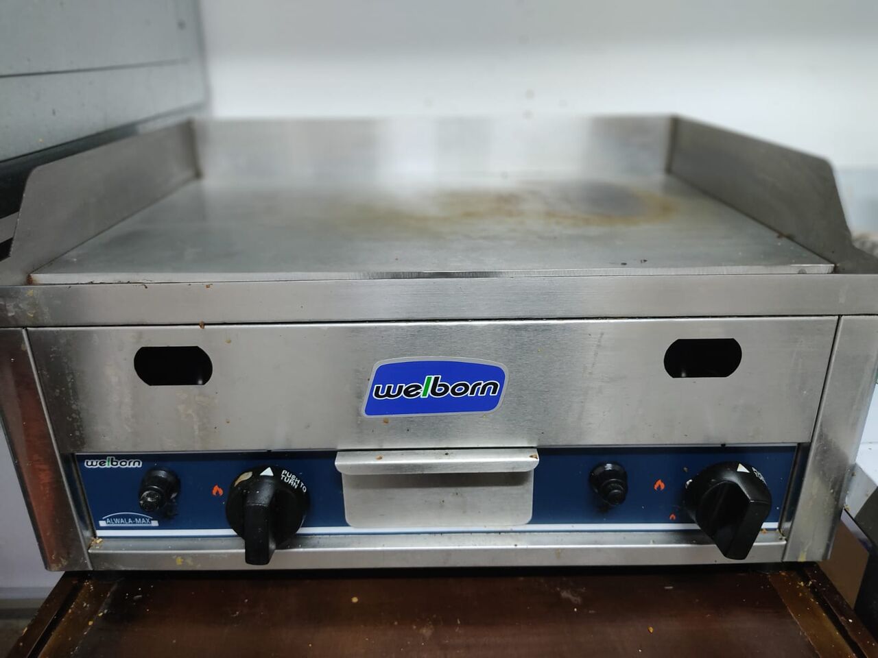 Jeddah, Food, Fast Food Cooking Ovens, Fryer, Hot Plat V. & Deep Freezer Good Contiton.