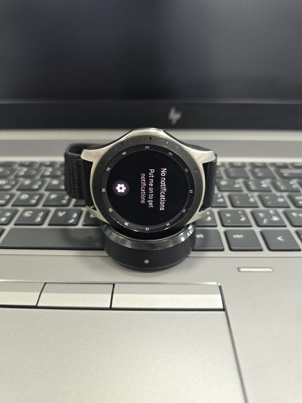 Manama, Mobile Phones, BHD 30,  30bd Used Samsung Watch Sm-r800 With Bezel