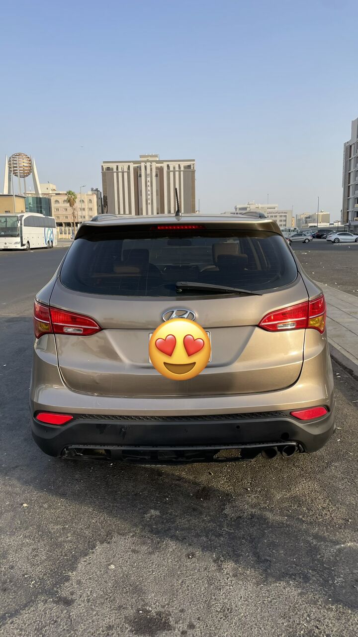 Riyadh, Vehicles, Cars & Trucks , SAR 28000,  Hyundai Santa Fe,  2013,  Automatic,  385000 KM,  For Sale:   &ndash; 7 Seater