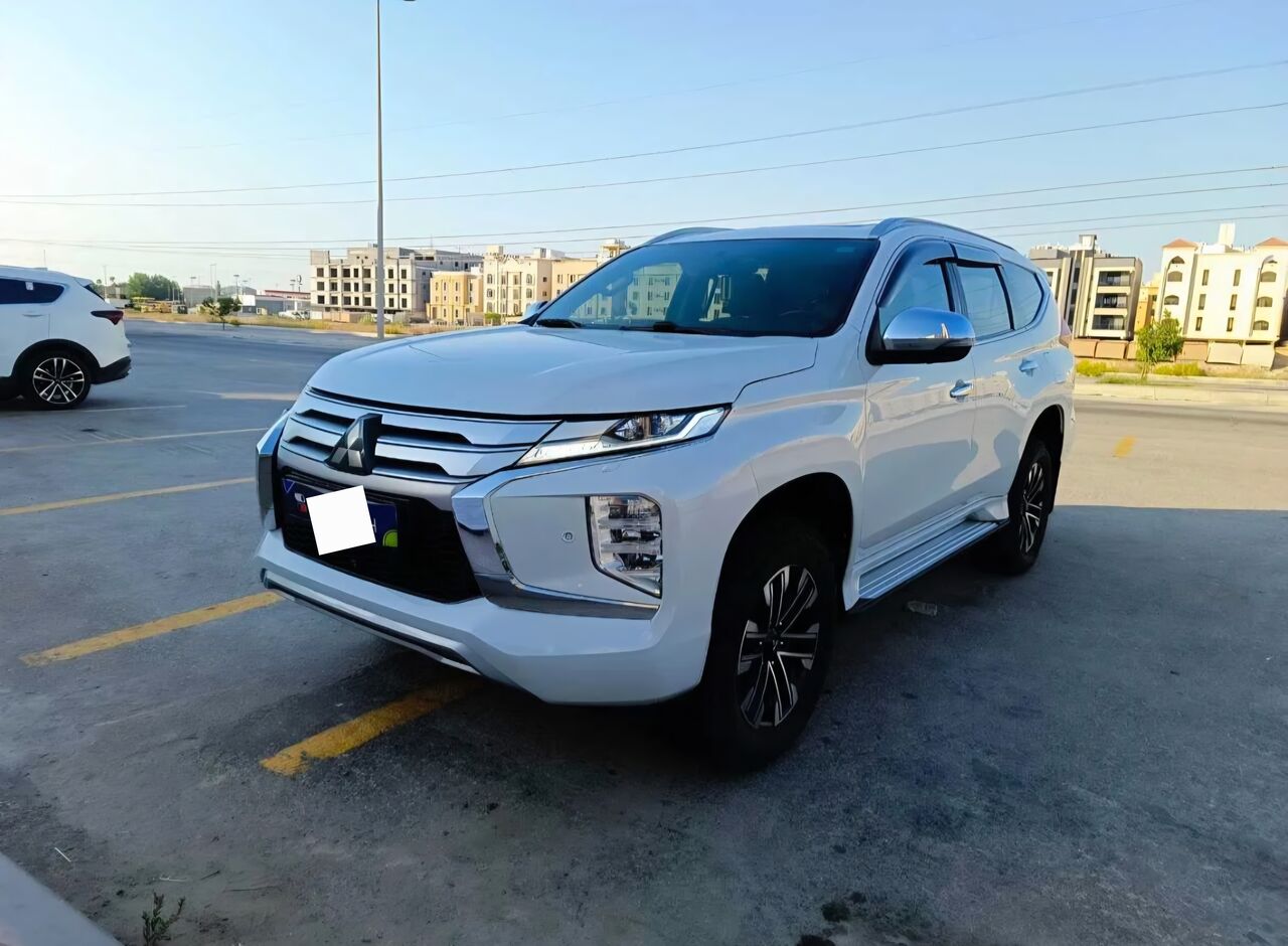 Dammam, Vehicles, Cars & Trucks , SAR 70000,  Mitsubishi Montero Sport,  2020,  Automatic,  206000 KM,