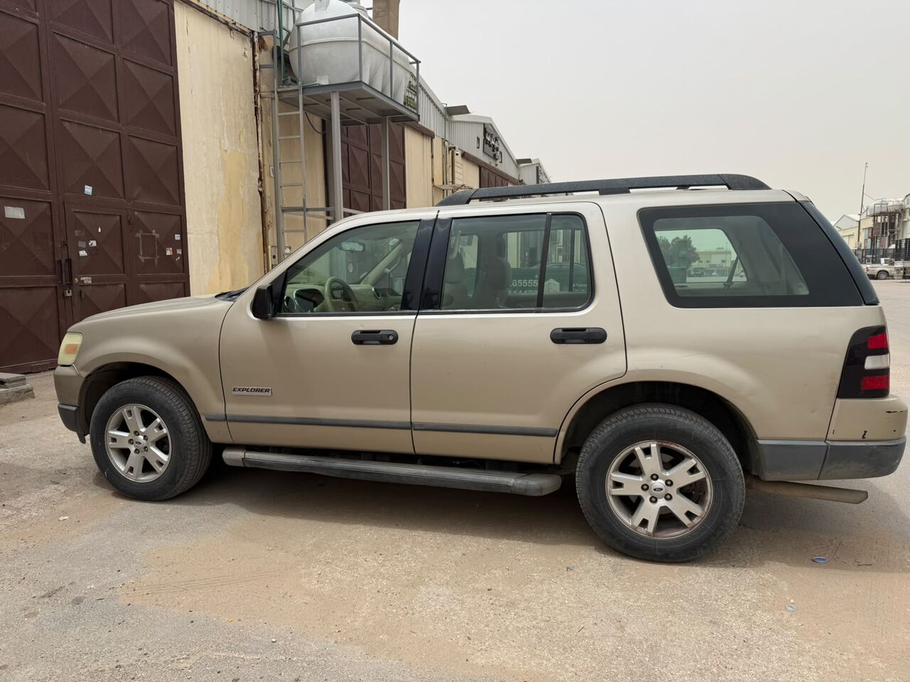 Riyadh, Vehicles, Cars & Trucks , SAR 9499,  Ford Explorer,  2007,  Automatic,  300000 KM,  Smooth Engine, Ac Good Condition.