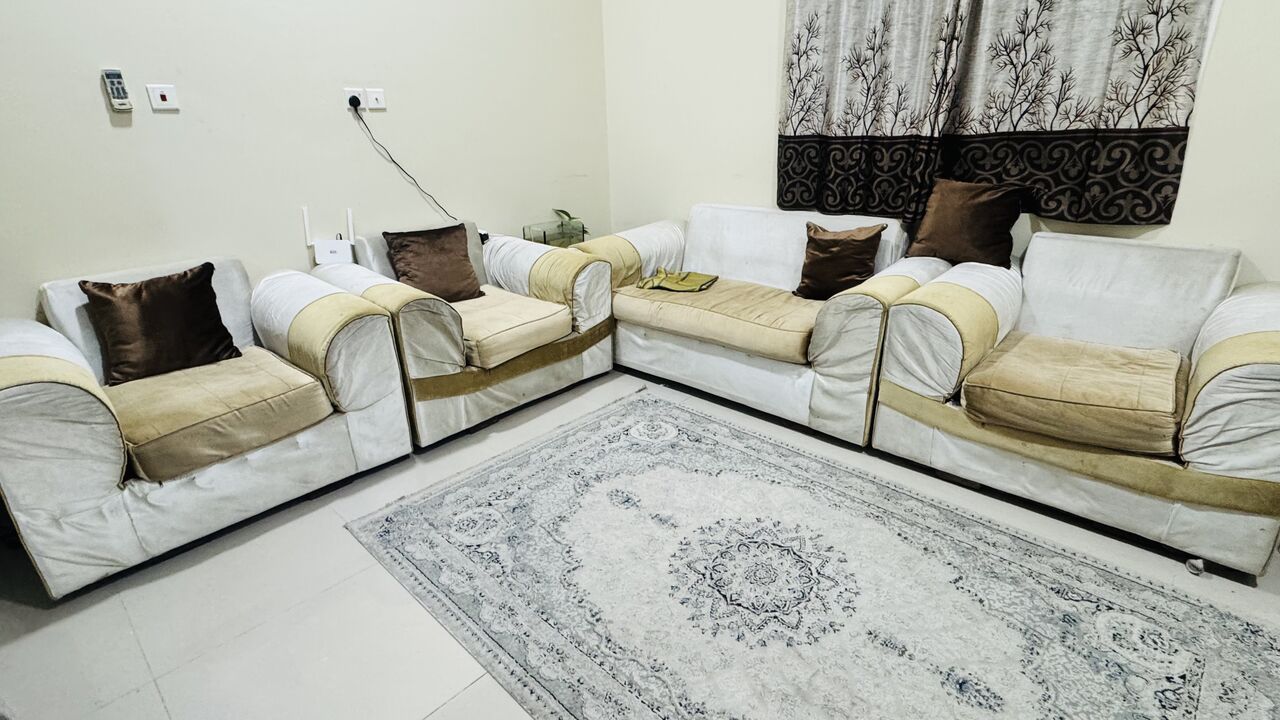 Al Rakah Al Shamaliyah, Furniture, SAR 250,  Sofa Available For Urgent Sale ( 2+1+1+1)