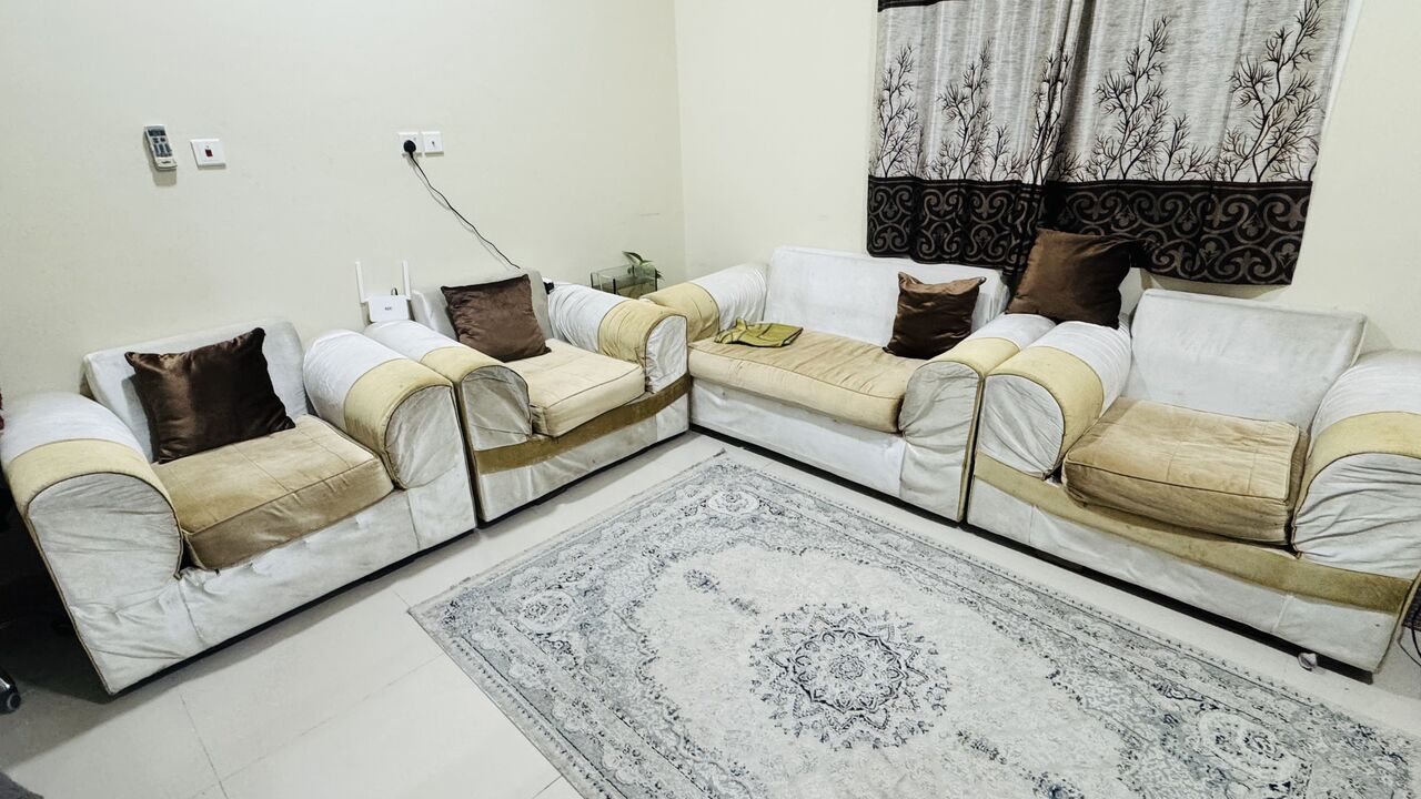 Al Rakah Al Shamaliyah, Furniture, SAR 250,  Sofa Available For Urgent Sale ( 2+1+1+1)