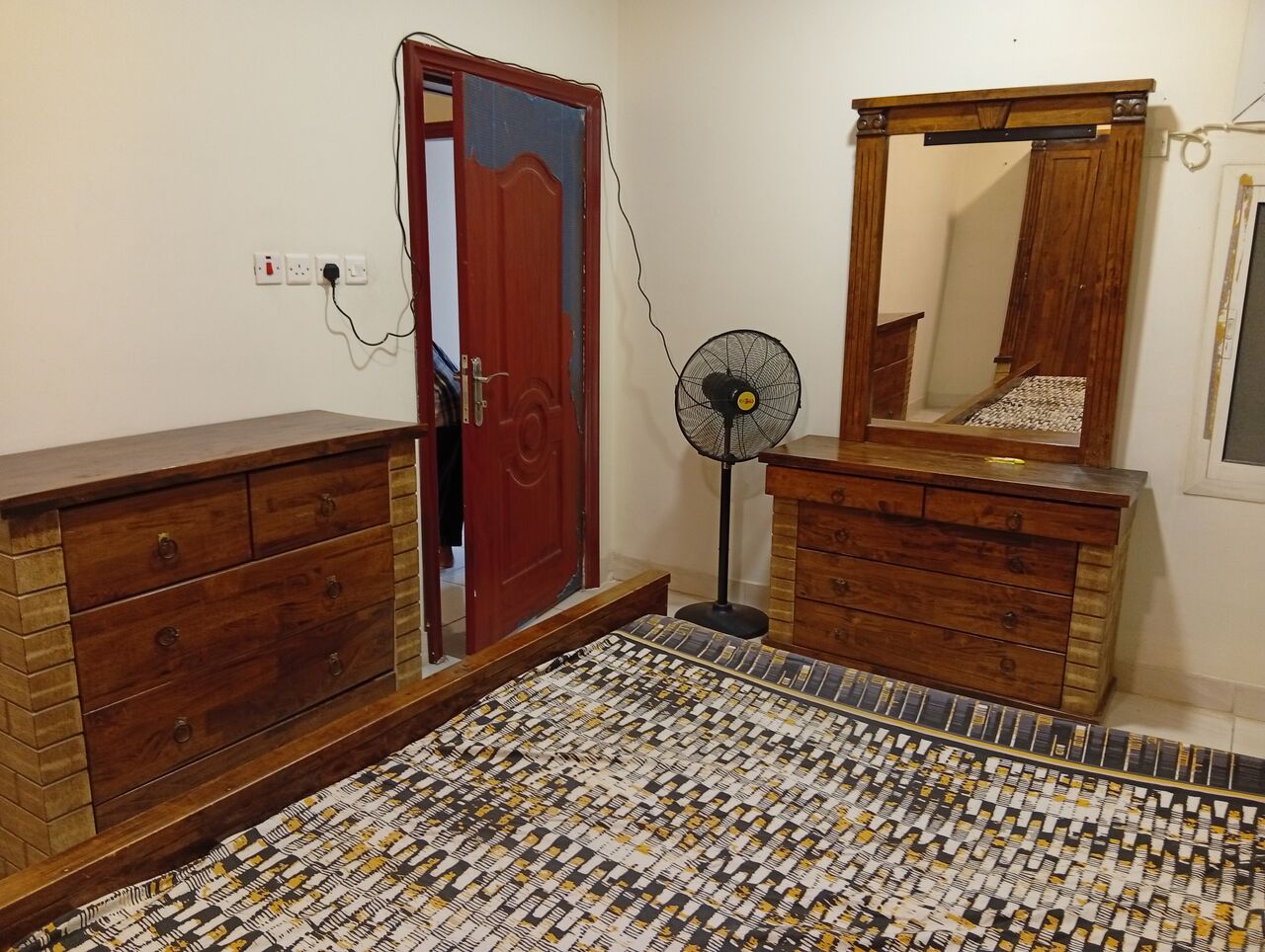 Riyadh, Apartments, Flats, Houses & Villas, SAR 1200/month,  1 BR,  Furnished Room For Rent.