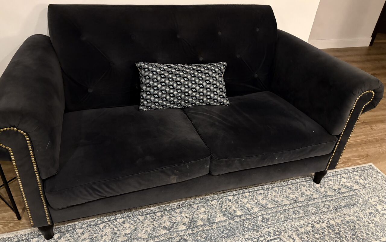 Khobar, Household Items, SAR 290,  Sofa For Sale 290 SR
