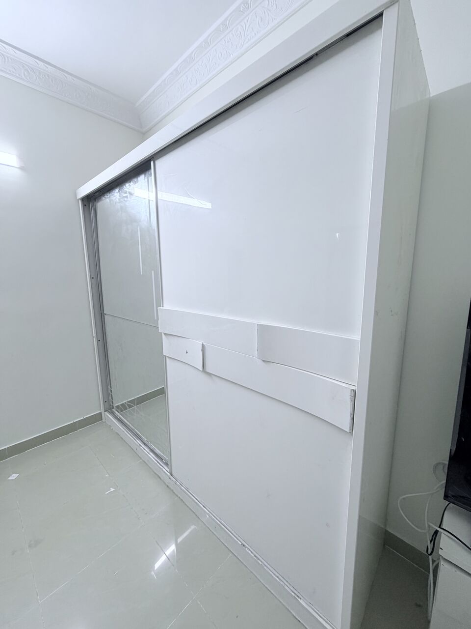 Jizan, Household Items, SAR 6800,  SMART TV LG 65" HDR , MIDEA WINDOW AC , SHARP WINDOW AC , FRIDGE ,  BED ROOM SET