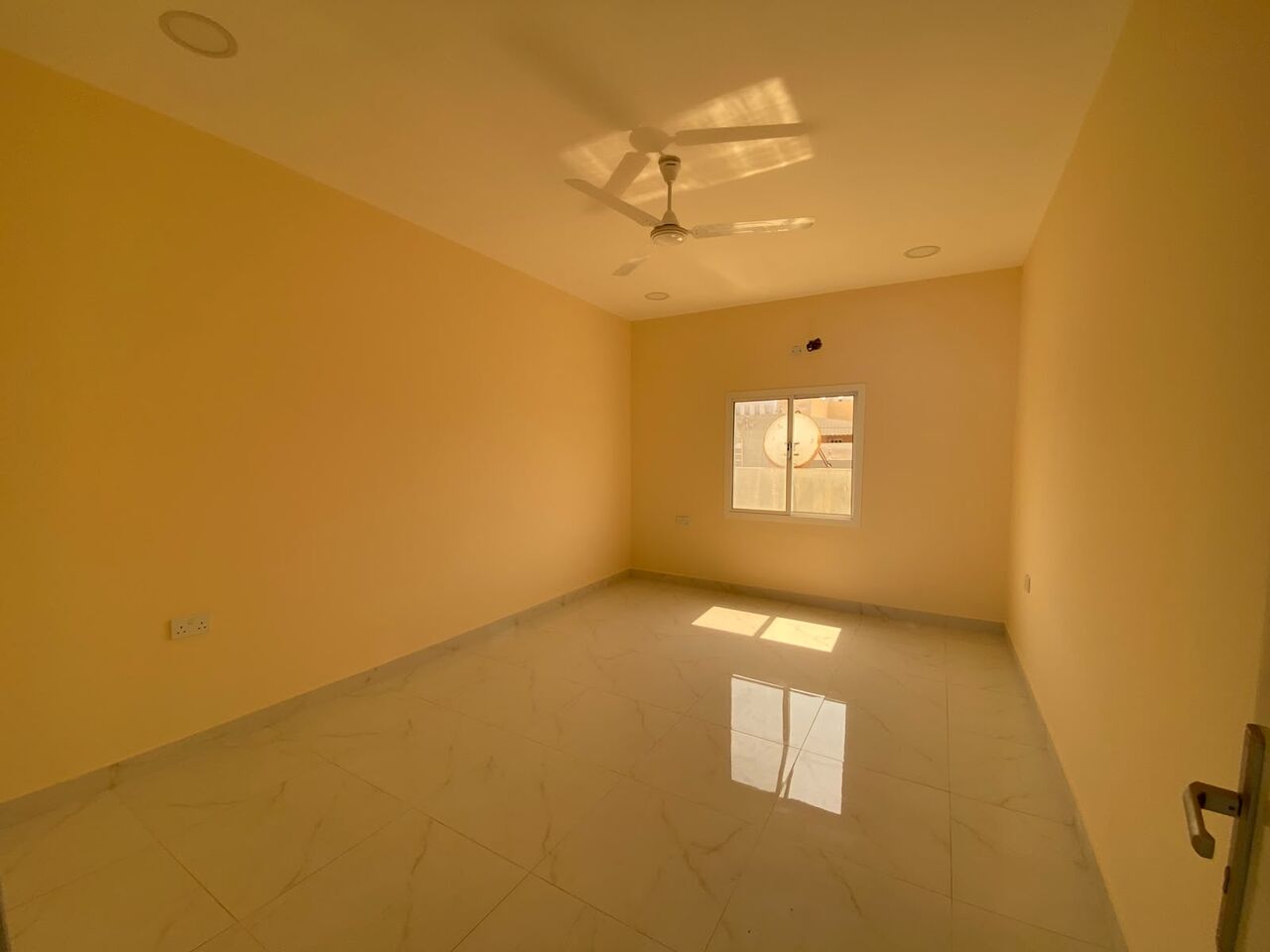 Budaiya, Apartments, Flats, Houses & Villas, BHD 150/month,  2 BR,  For Rent Spacious Flat In Bani Jamra Near Budaiya, Exclusive Without Electricity