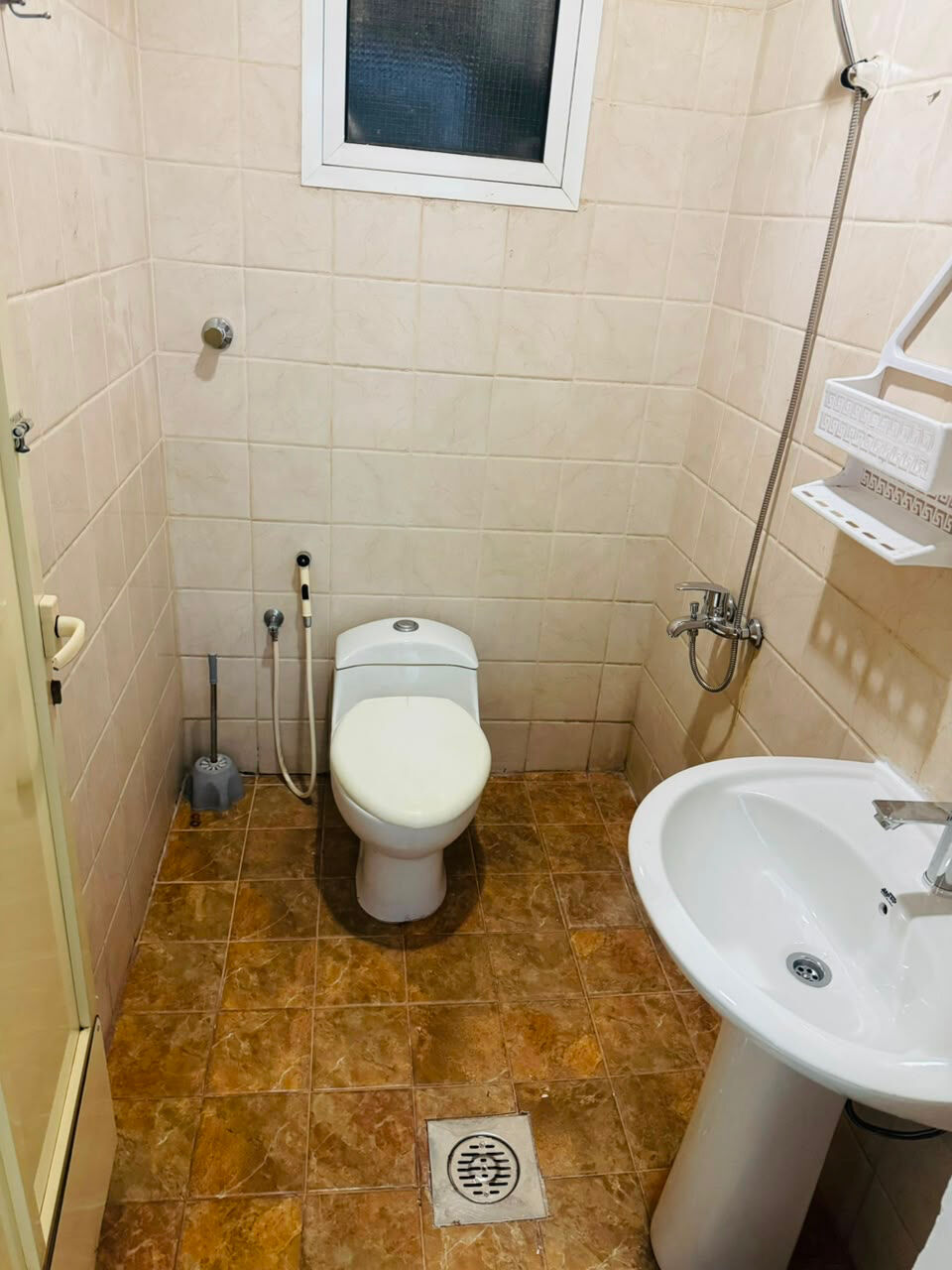 Jubail, Apartments, Flats, Houses & Villas, SAR 2550/month,  2 BR,  2 Bhk,2br, Furnished Family Flat Near Old Kfc,behind The Port Road.