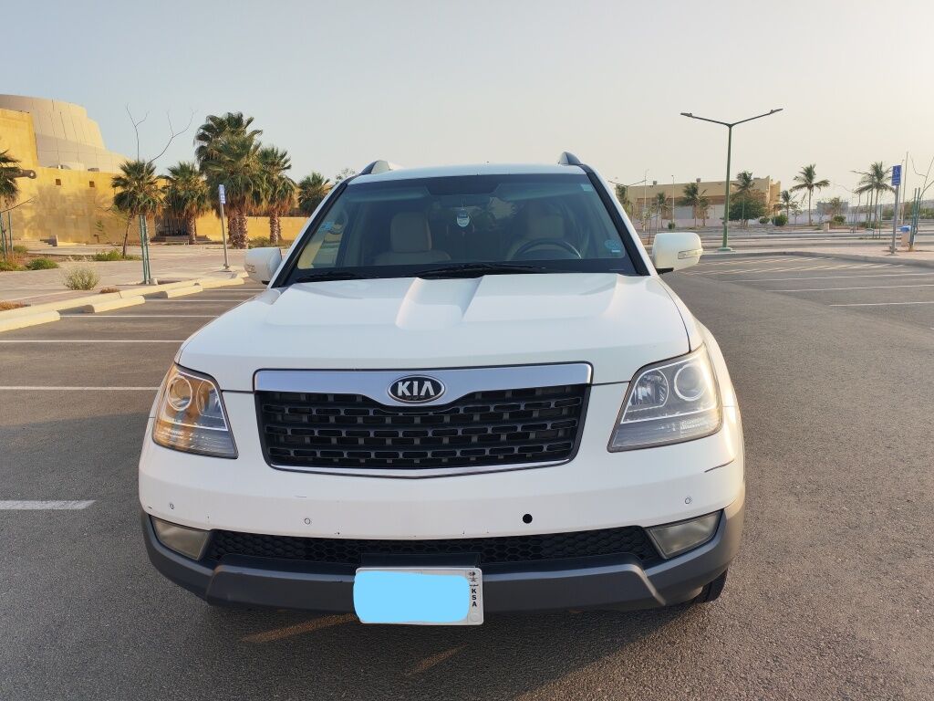 Yanbu, Vehicles, Cars & Trucks , SAR 27000,  Kia Mohave,  2015,  Automatic,  175000 KM,  Car For Sale SUV-7 Seater
