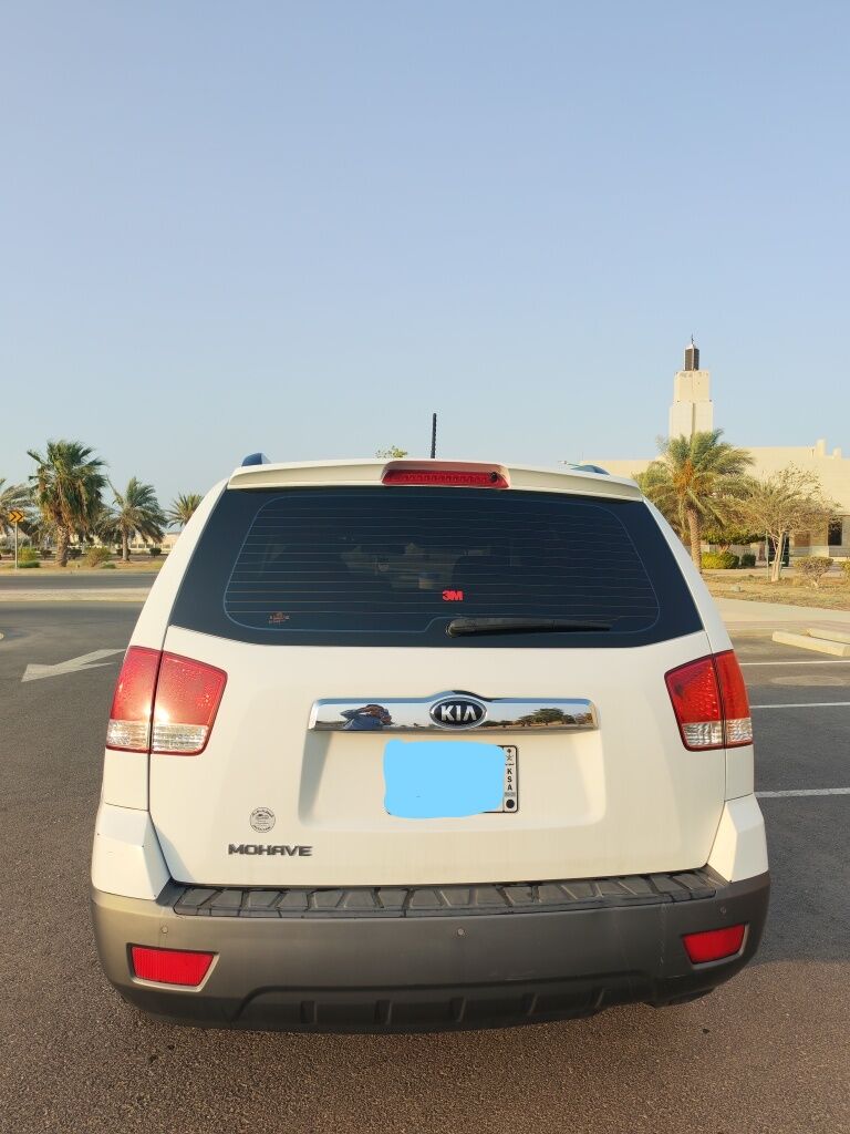 Yanbu, Vehicles, Cars & Trucks , SAR 27000,  Kia Mohave,  2015,  Automatic,  175000 KM,  Car For Sale SUV-7 Seater