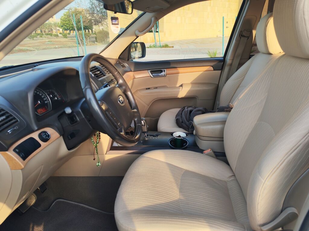 Yanbu, Vehicles, Cars & Trucks , SAR 27000,  Kia Mohave,  2015,  Automatic,  175000 KM,  Car For Sale SUV-7 Seater