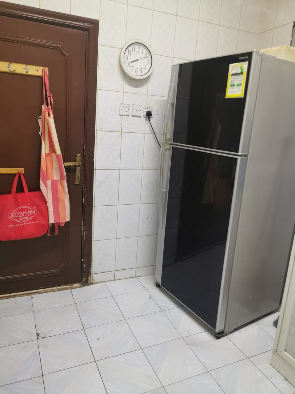 Al Malaz, Rooms for Rent, SAR 1300/month,  Furnished,  URGENT: Spacious Room For Executive Bachelor (SINGLE) In Malaz