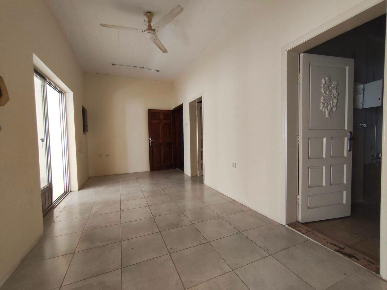 Manama, Apartments, Flats, Houses & Villas, BHD 260/month,  3 BR,  Um Al Hassam:- Spacious 3Bhk Unfurnished Flat On Rent.  Bd 260/- Without Ewa.