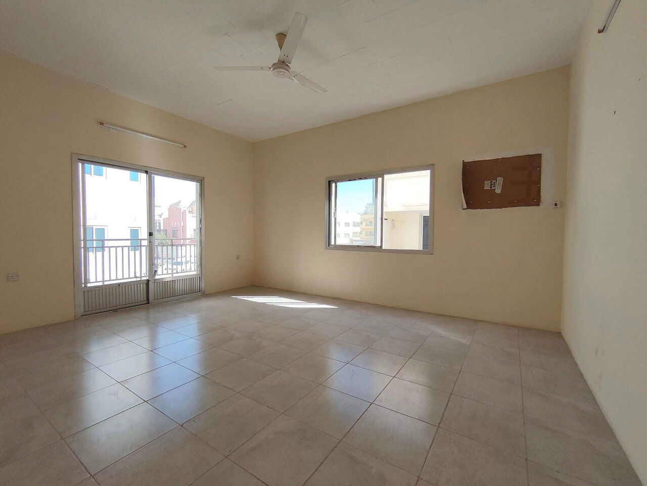 Manama, Apartments, Flats, Houses & Villas, BHD 260/month,  3 BR,  Um Al Hassam:- Spacious 3Bhk Unfurnished Flat On Rent.  Bd 260/- Without Ewa.