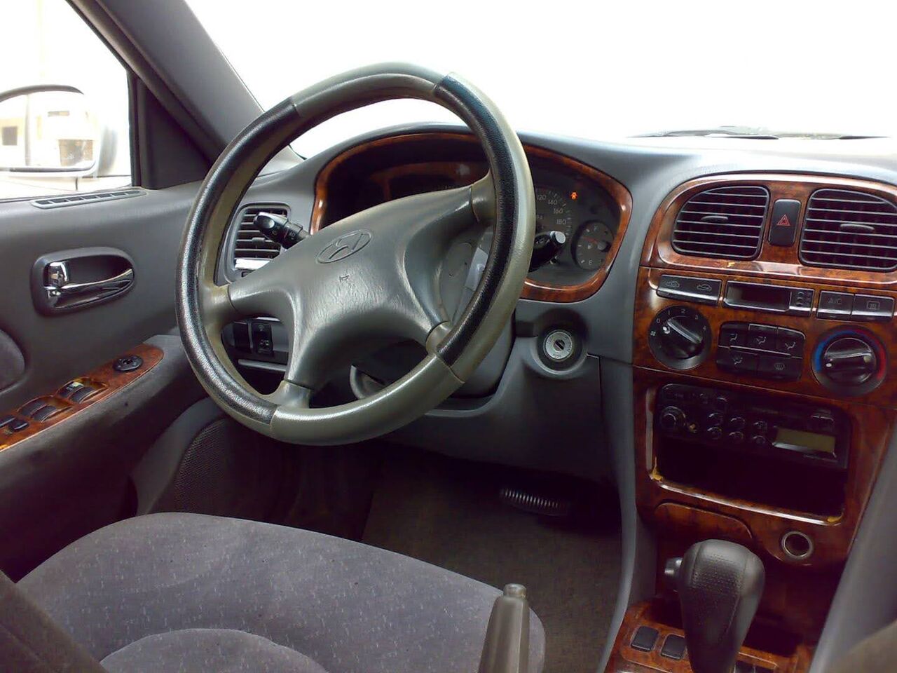 Riyadh, Vehicles, Cars & Trucks , SAR 8500,  Hyundai Sonata,  2000,  Automatic,  187000 KM,