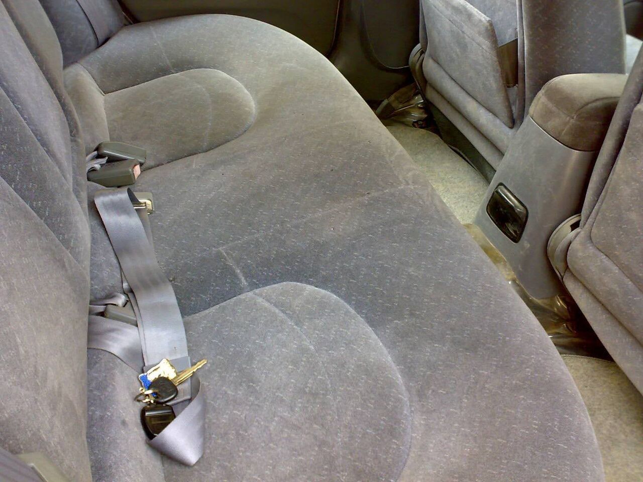 Riyadh, Vehicles, Cars & Trucks , SAR 8500,  Hyundai Sonata,  2000,  Automatic,  187000 KM,