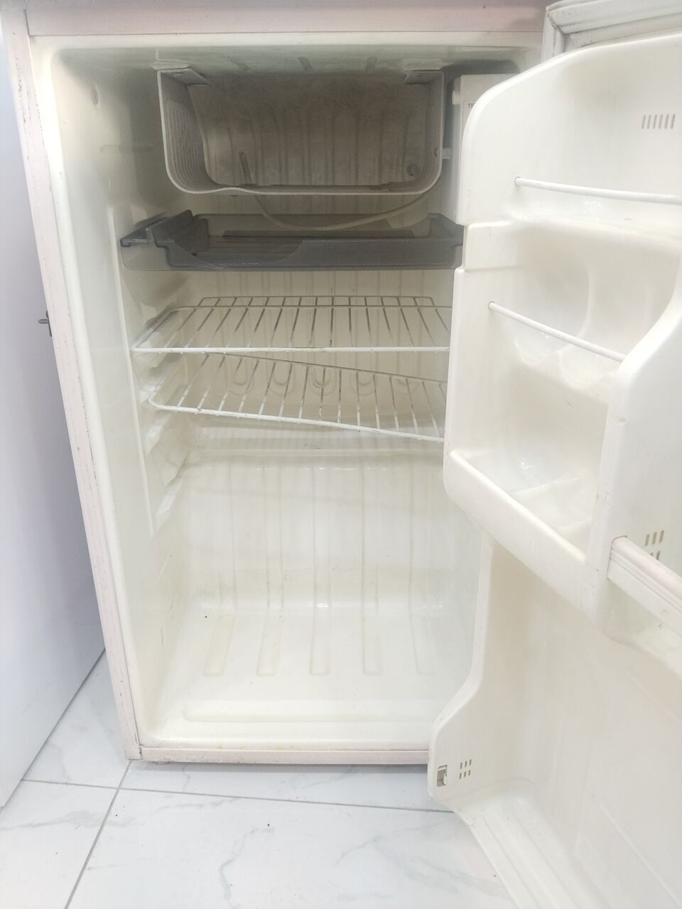 Hoora, Electronics, BHD 22,  Small Refrigerator For Sale