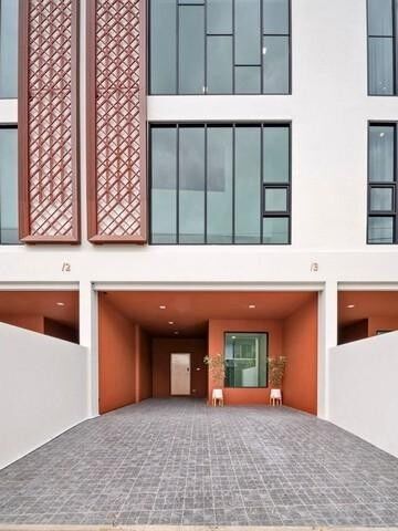 Bangkok, Villas, THB 50000,  21 Sq. Feet,  Home Office For Rent, 3.5 Floors, 225 Sq M, Nak Niwat Area. Lat Phrao 71 Chokchai 4, Near