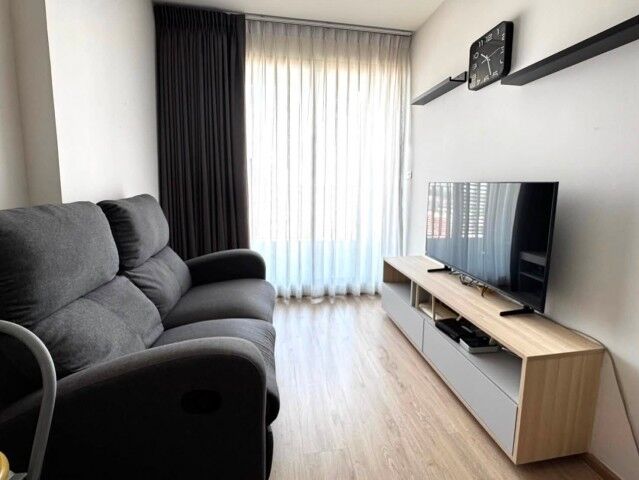 Bangkok, Villas, THB 14000,  33 Sq. Meter,  Ideo O2 Convenient Safe Clean 33rd Floor BTS Bangna