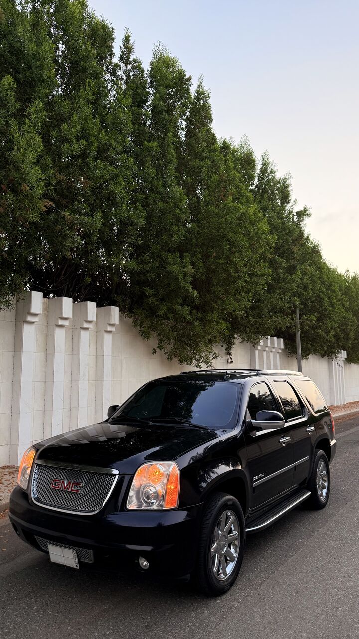 Jeddah, Vehicles, Cars & Trucks , SAR 60000,  GMC Yukon Denali,  2014,  150 KM,
