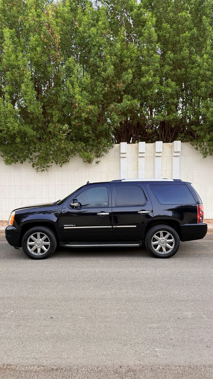 Jeddah, Vehicles, Cars & Trucks , SAR 60000,  GMC Yukon Denali,  2014,  150 KM,