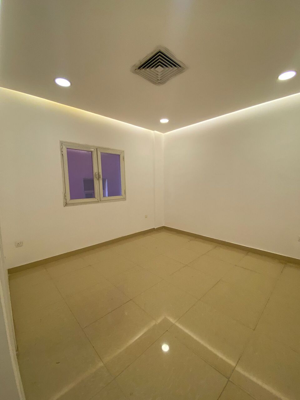 Kuwait City, Apartments, Flats, Houses & Villas, KWD 500/month,  3 BR,  Apartment For Rent In Al-Aqila, Three Master Bedrooms.