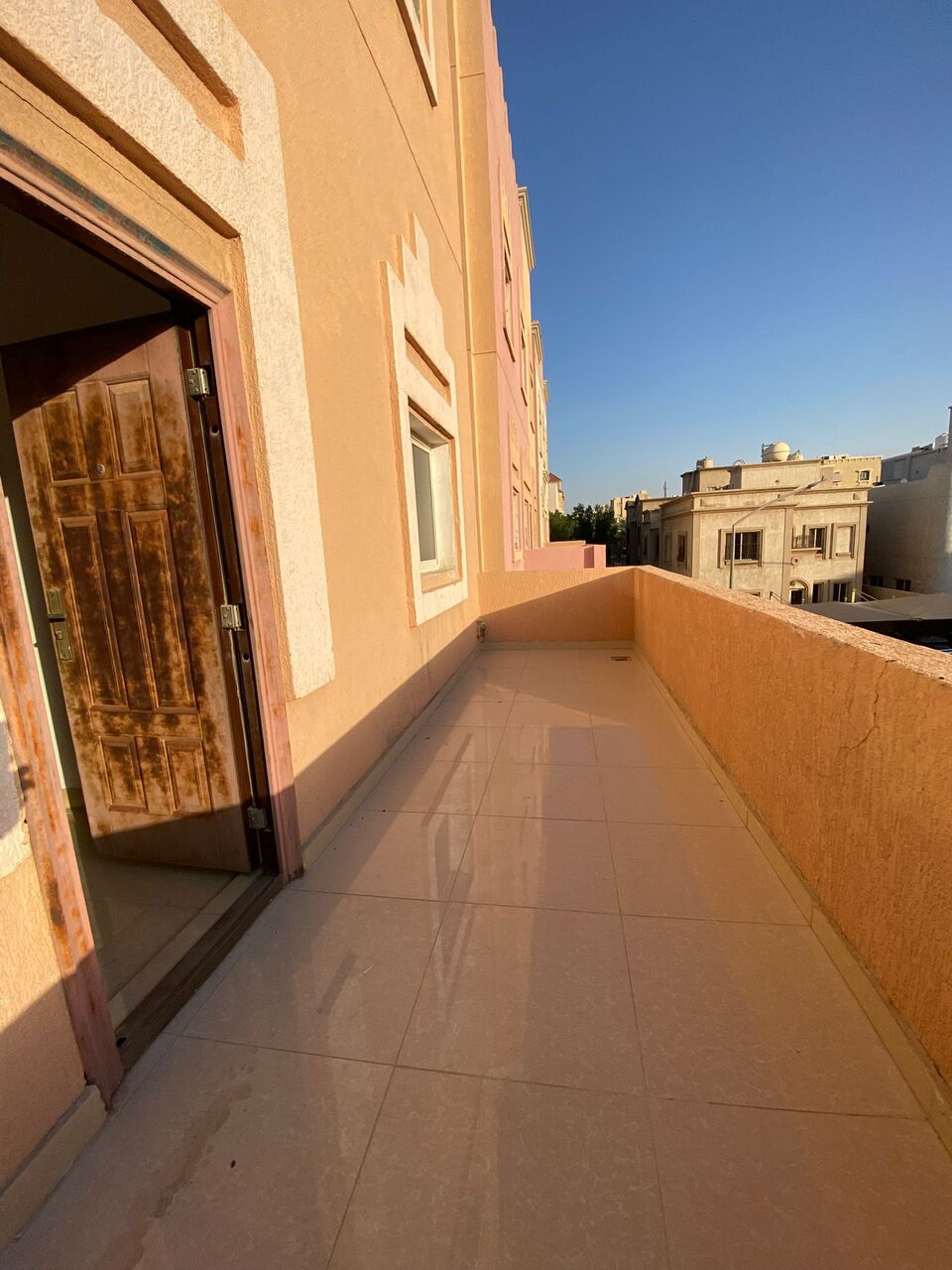 Kuwait City, Apartments, Flats, Houses & Villas, KWD 500/month,  3 BR,  Apartment For Rent In Al-Aqila, Three Master Bedrooms.