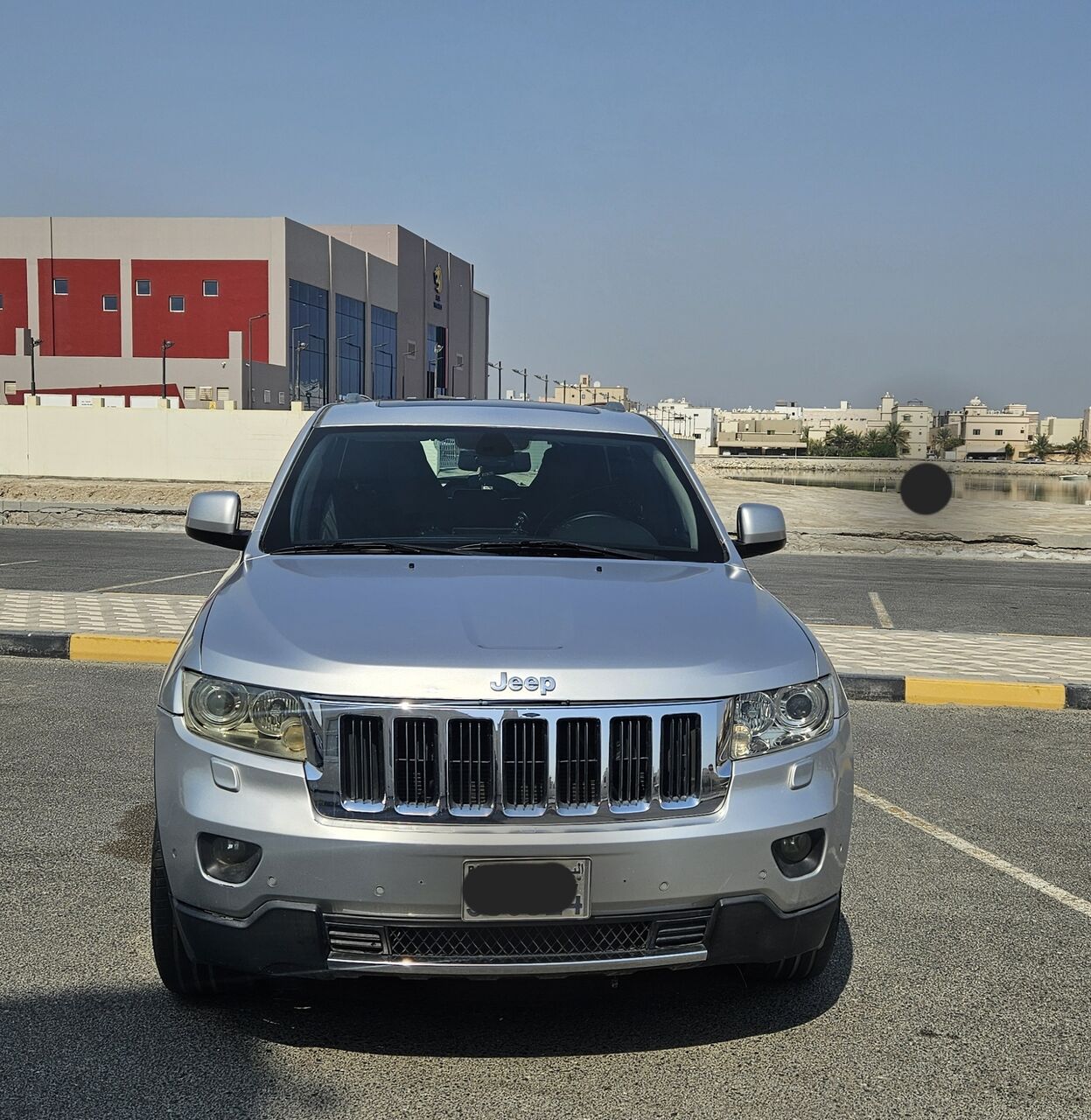 Hidd, Vehicles, Cars & Trucks , BHD 3400,  Jeep Grand Cherokee,  2012,  Automatic,  220008 KM,  GRAND CHEROKEE JEEP MODEL  ODO: 220,000 KLM USE LIMITED EDITION  INSURANCE & PASSING T
