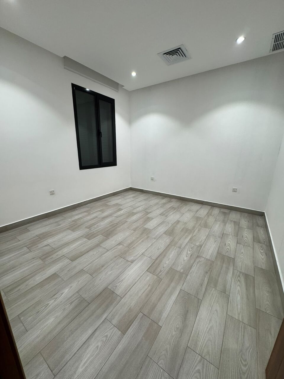 Salwa, Apartments, Flats, Houses & Villas, KWD 600/month,  3 BR,  Apartment For Rent In Salwa, 3 Bedrooms Including A Master