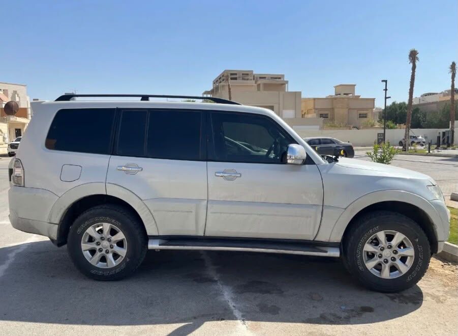 Olaya, Vehicles, Cars & Trucks , SAR 45000,  Mitsubishi Pajero,  2016,  Automatic,  225000 KM,