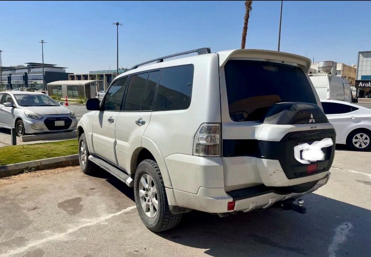 Olaya, Vehicles, Cars & Trucks , SAR 45000,  Mitsubishi Pajero,  2016,  Automatic,  225000 KM,