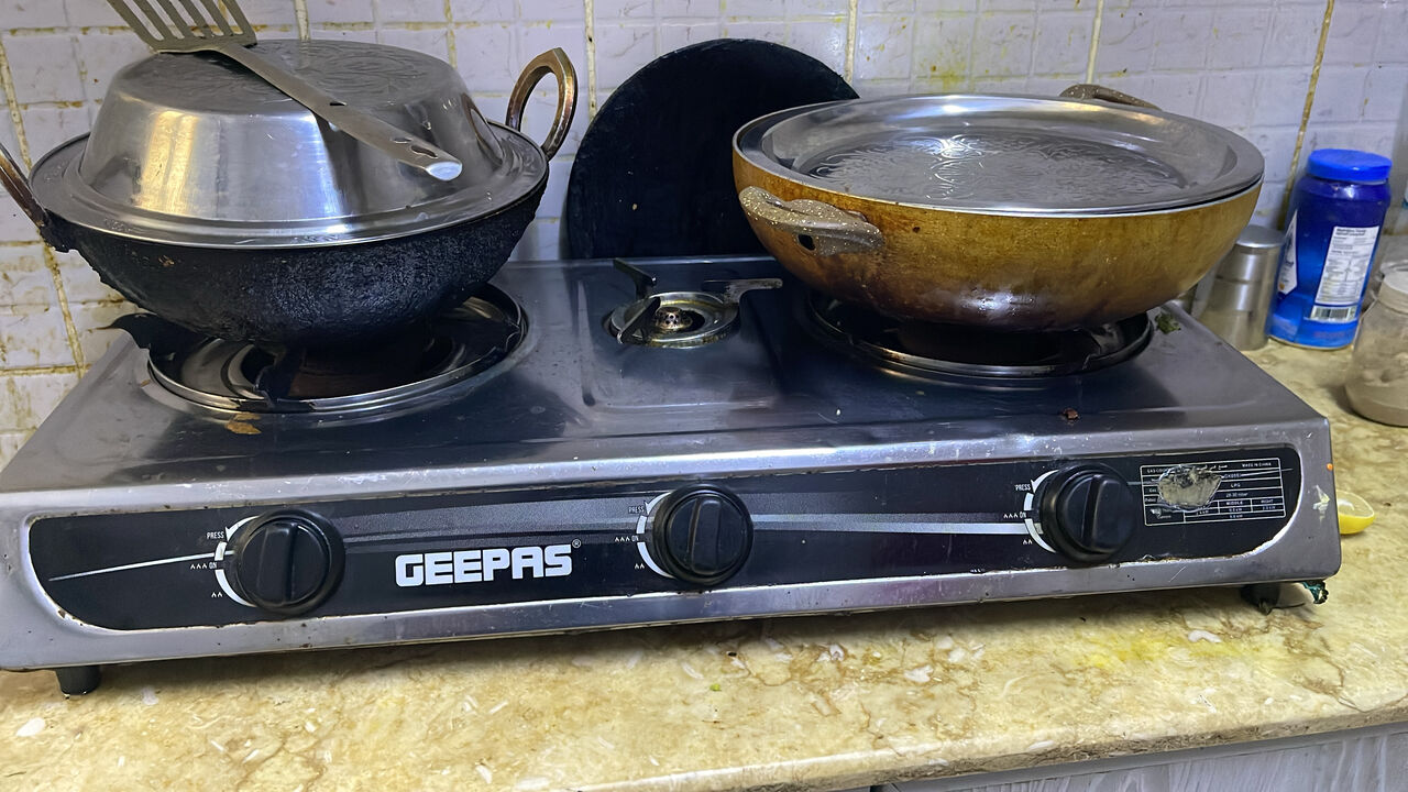 Jizan, Appliances, SAR 250,  Gas Cylinder With Regulator And One New Geepas Gas Stove