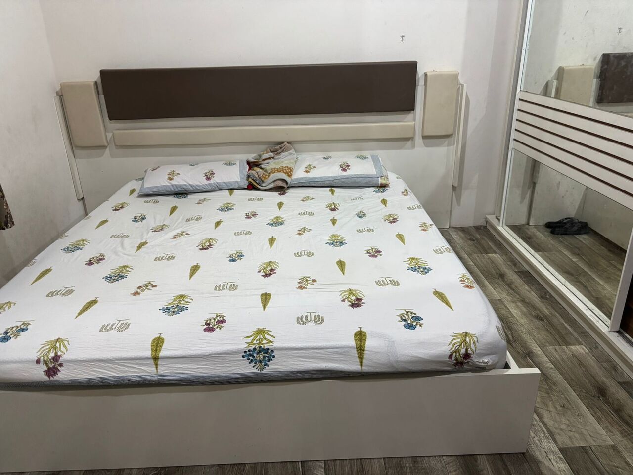 Al Malaz, Household Items, SAR 750,  Complete Bad Set Made In Turkey And Kids Bed Set