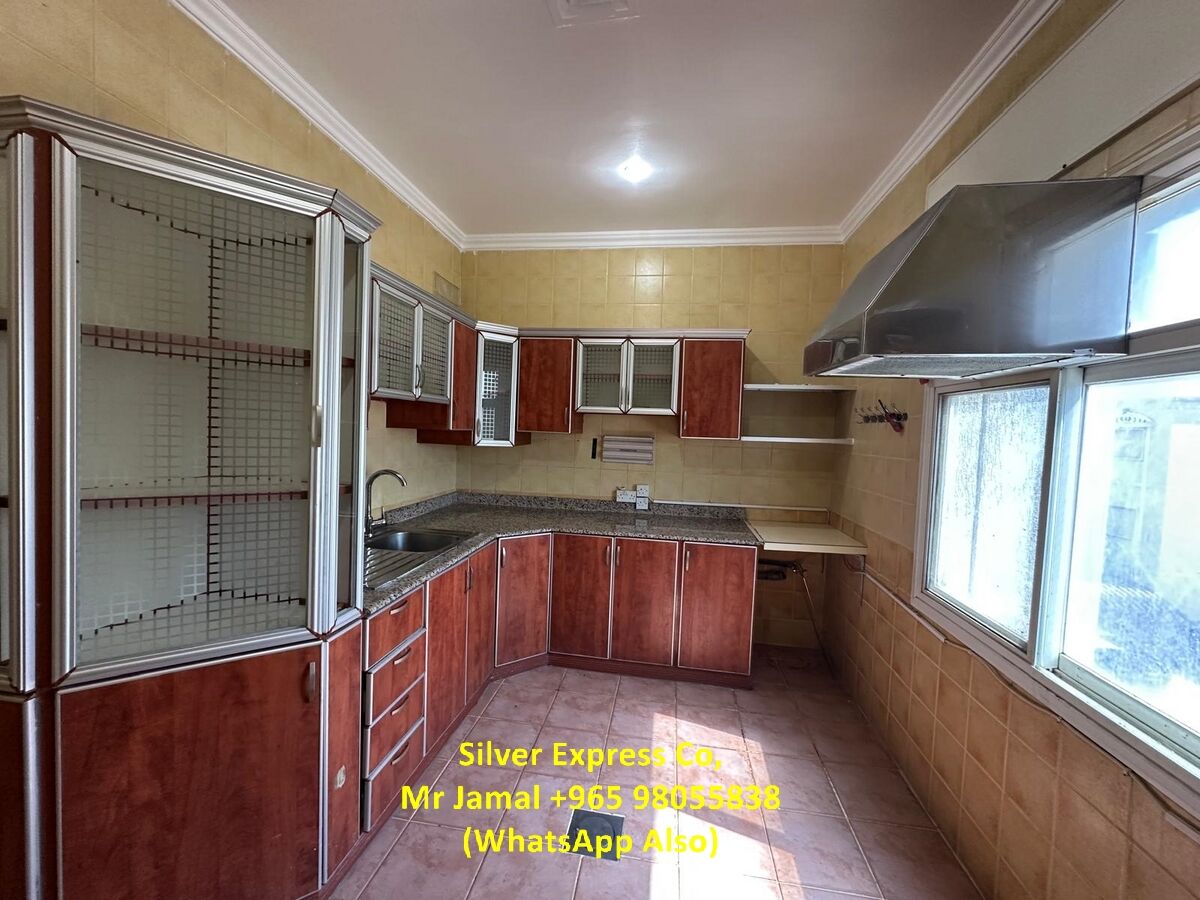 Mangaf, Apartments, Flats, Houses & Villas, KWD 550/month,  3 BR,  200 Sq. Meter,  Very Nice 3 Bedroom High Class Super Deluxe Floor For Rent In Mangaf.