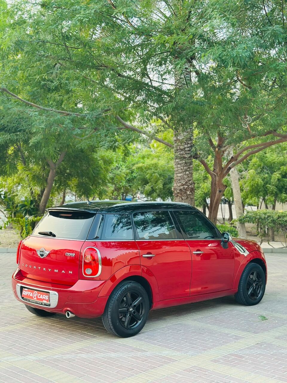 Manama, Vehicles, Cars & Trucks , BHD 2450,  Mini Cooper Countryman,  2014,  Automatic,  180000 KM,    Model Well Maintained Excellent Condition Premium Car
