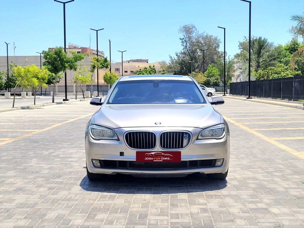 Muharraq, Vehicles, Cars & Trucks , BHD 1,  Bmw 740,  2013,  Automatic,  213000 KM,   Li