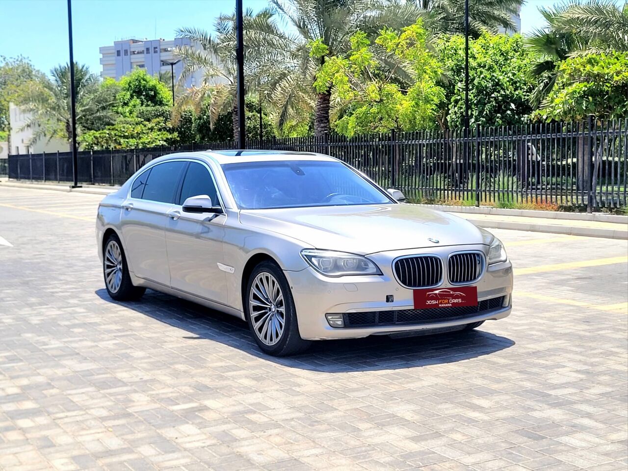 Muharraq, Vehicles, Cars & Trucks , BHD 1,  Bmw 740,  2013,  Automatic,  213000 KM,   Li
