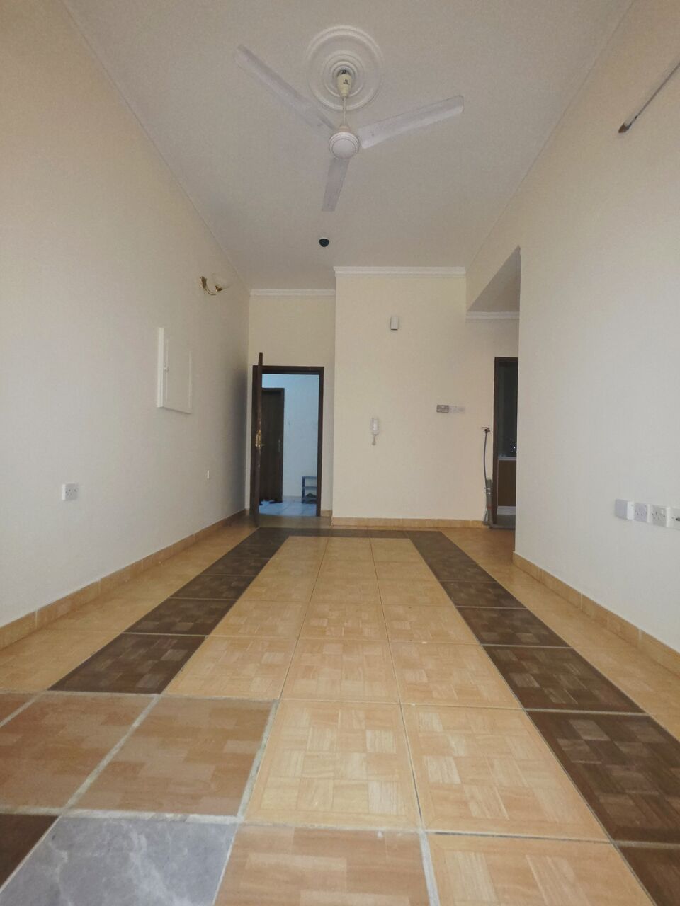 Hoora, Apartments, Flats, Houses & Villas, BHD 150/month,  1 BR,  -Very Neet UN Furnished 1 BHK Flat With Ewa @150/BD In Hoora
