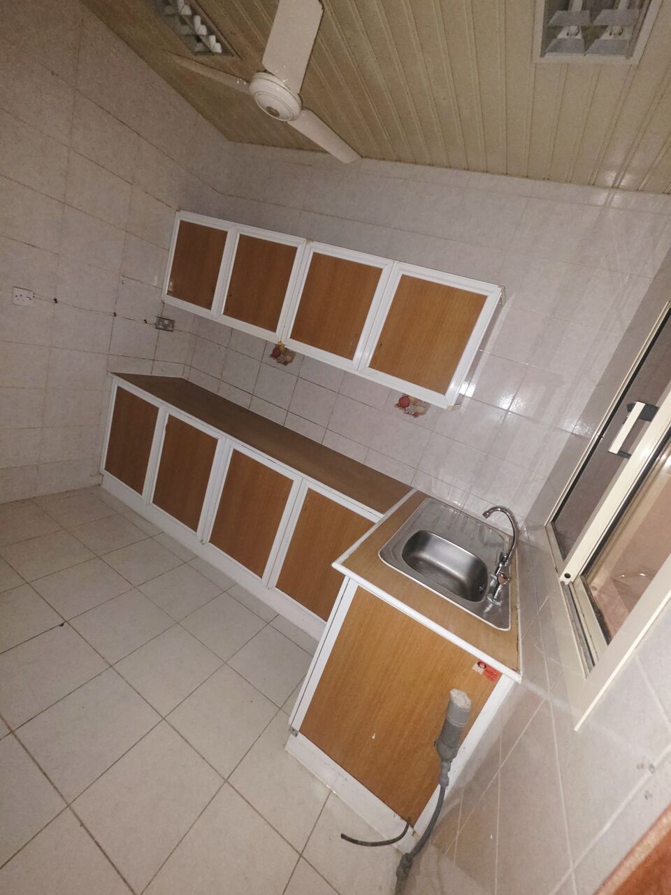 Hoora, Apartments, Flats, Houses & Villas, BHD 150/month,  1 BR,  -Very Neet UN Furnished 1 BHK Flat With Ewa @150/BD In Hoora