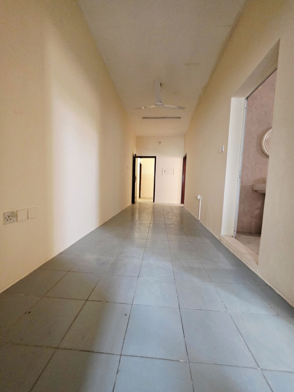 Hoora, Apartments, Flats, Houses & Villas, BHD 120/month,  2 BR,  -Very Neet UN Furnished 2 BHK Balcony Flat Without @120/BD In Hoora